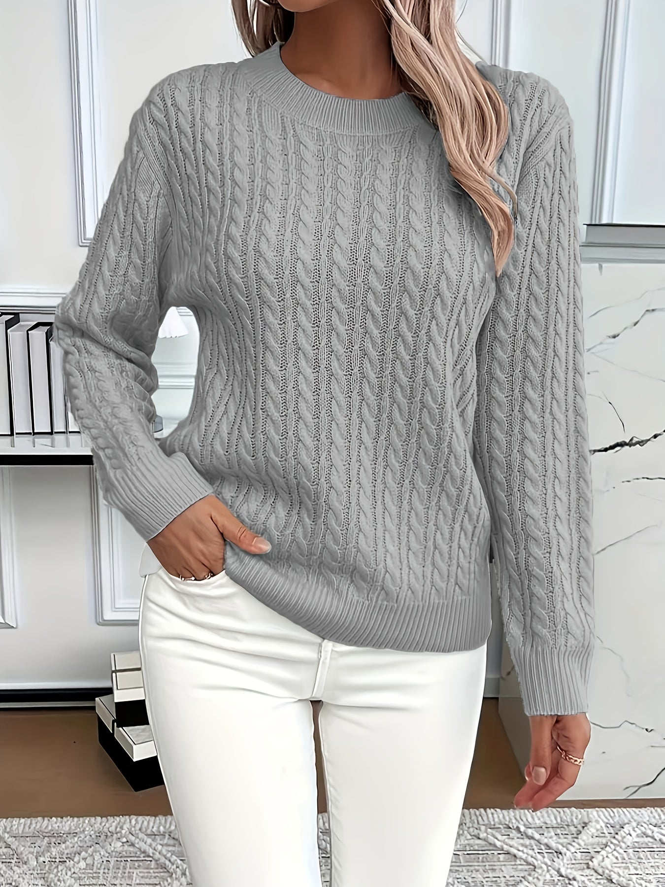 RILEY | CHIC CABLE-KNIT SWEATER